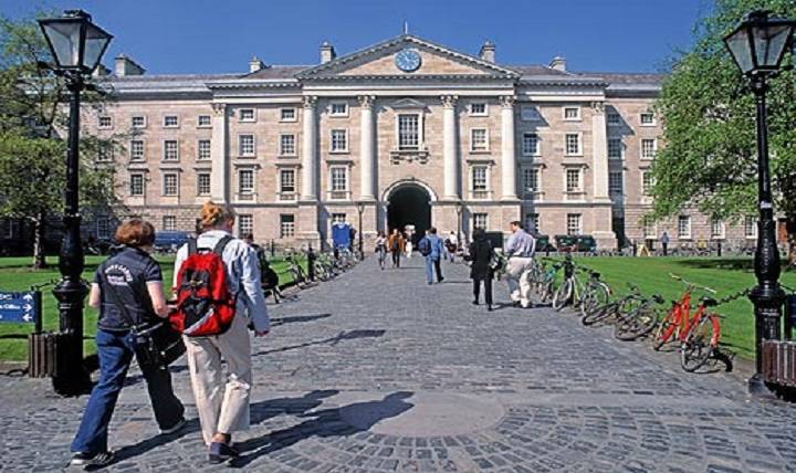 Top 5 Reasons to Study in Ireland